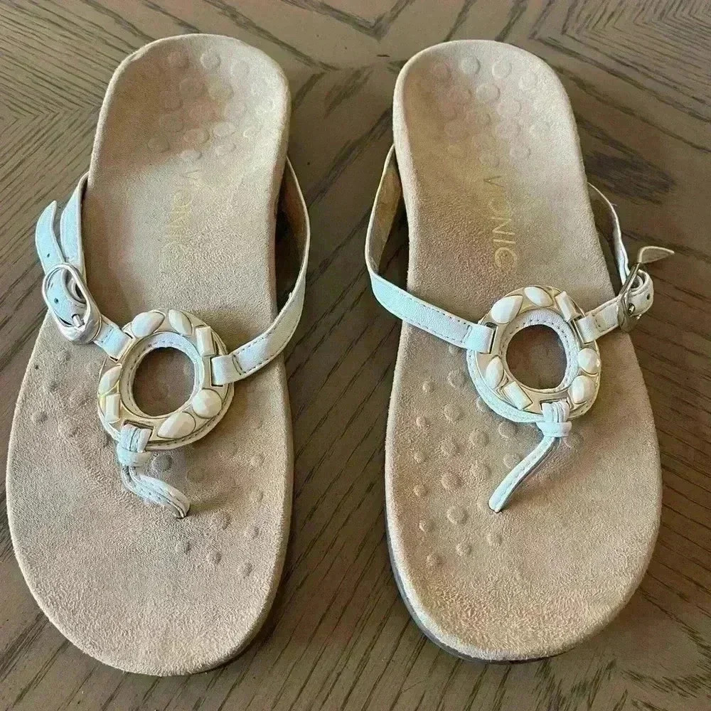 Vionic Karina Womens White Strap Thong Leather Sandal Size 8